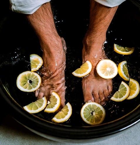 foot treatment with lemon water
